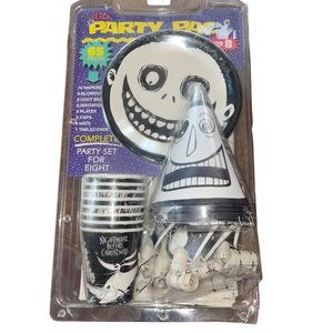 Vintage NIGHTMARE BEFORE CHRISTMAS PARTY PAC SET VINTAGE SEALED  65 Pieces.
